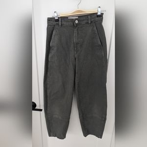 Everlane Utility Barrel Pant, size 2, green